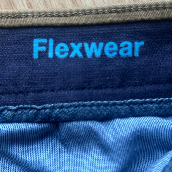 Sonoma flexwear khakis size 34x34 - Picture 3 of 5